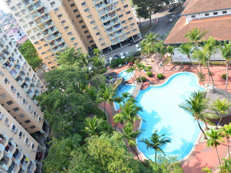Garden City Service Hotel *